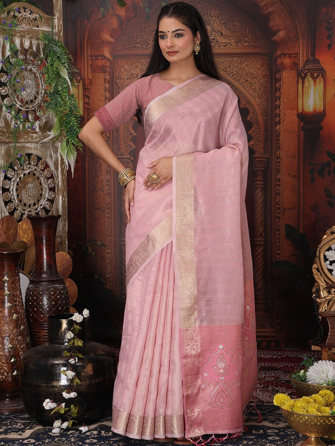 Panzora Zari Weaving Organza Saree With Matching Blouse Piece