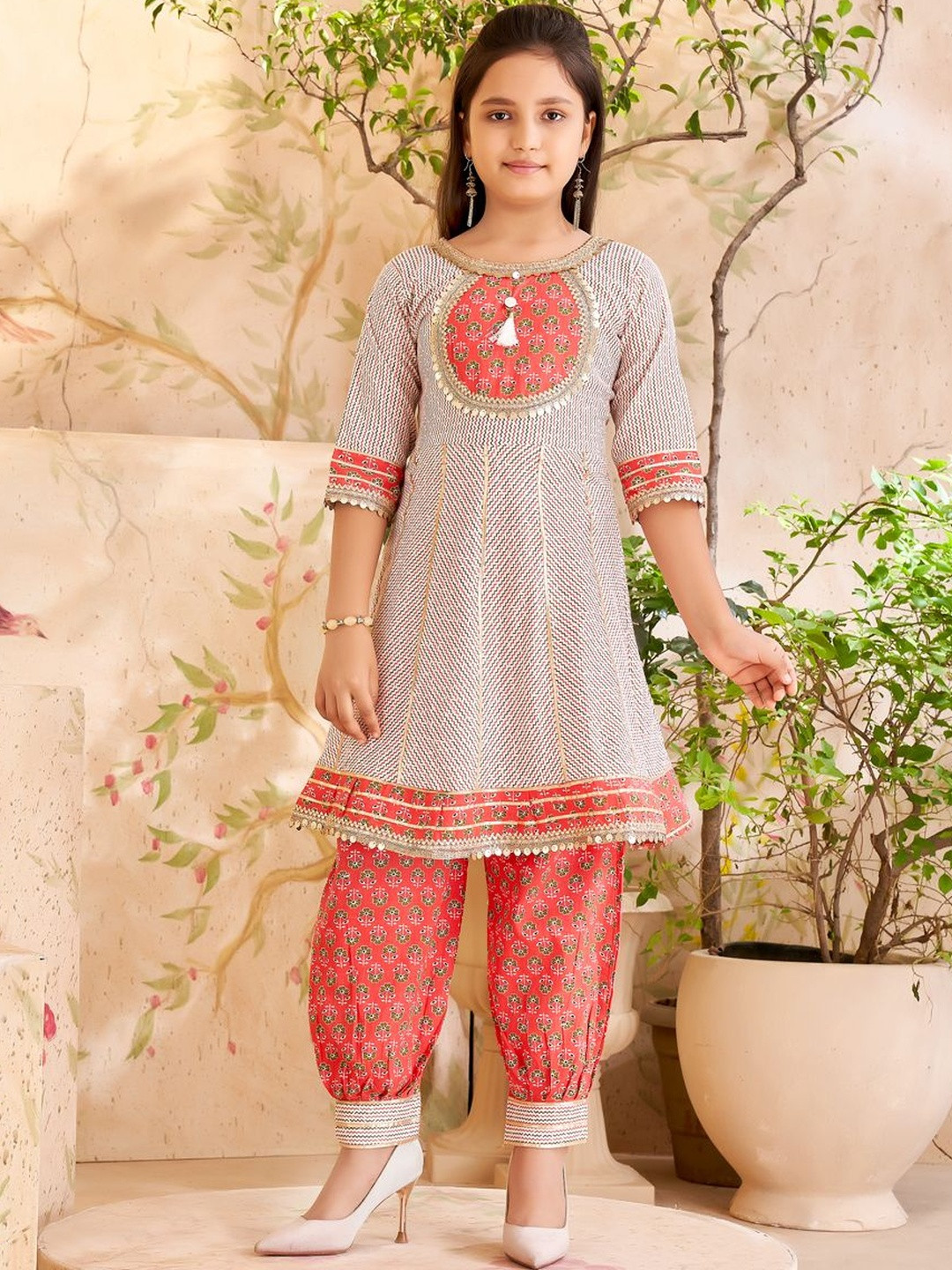 Muhuratam Girls Ethnic Wear Off White Colour Floral Print With Sequin Lace Cotton Kurti Patiala Set