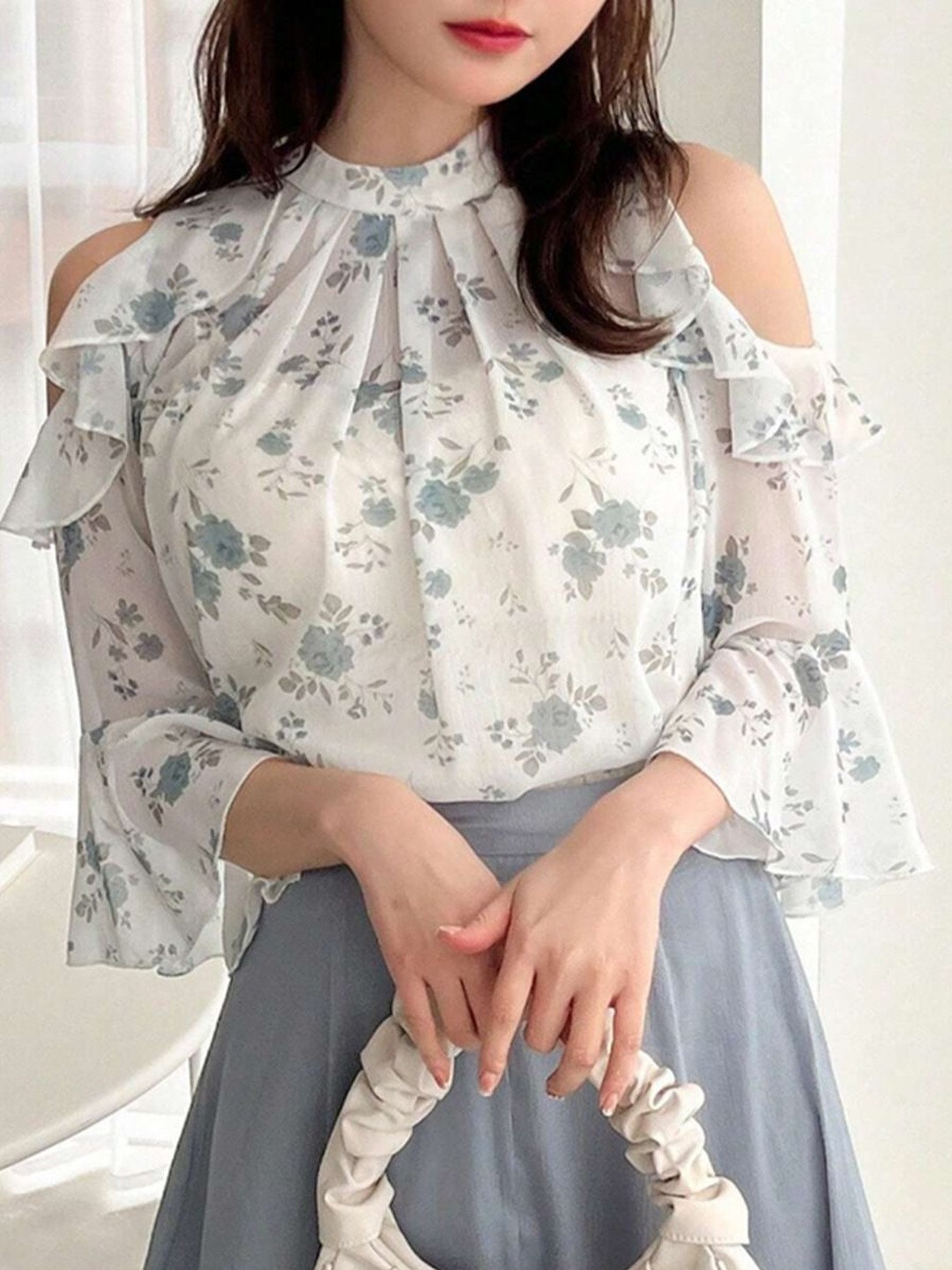 StyleCast Women's Floral Printed Cold Shoulder Sleeve Ruffle Blouson Top