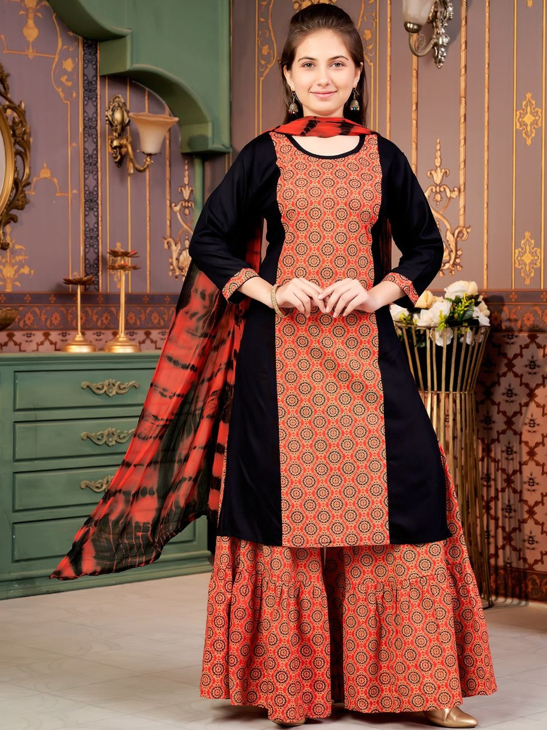 Muhuratam Girls Ethnic Wear Black Colour Damask Print Rayon Kurti