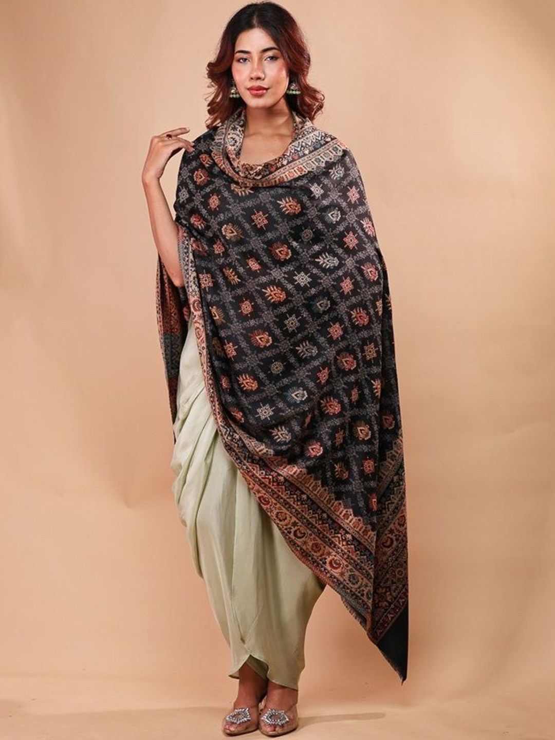 THE SHAWL STUDIO Ethnic Motifs Woven Design Cross Block Border Kani Shawl