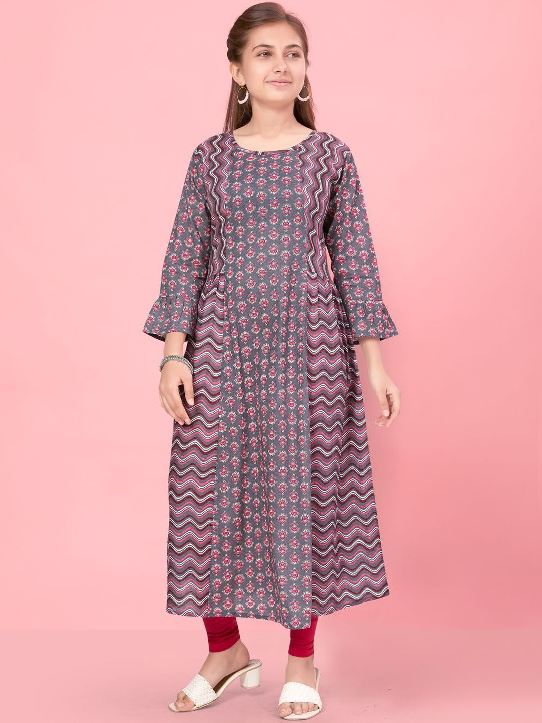 Muhuratam Girls Grey Colour Printed Kurti
