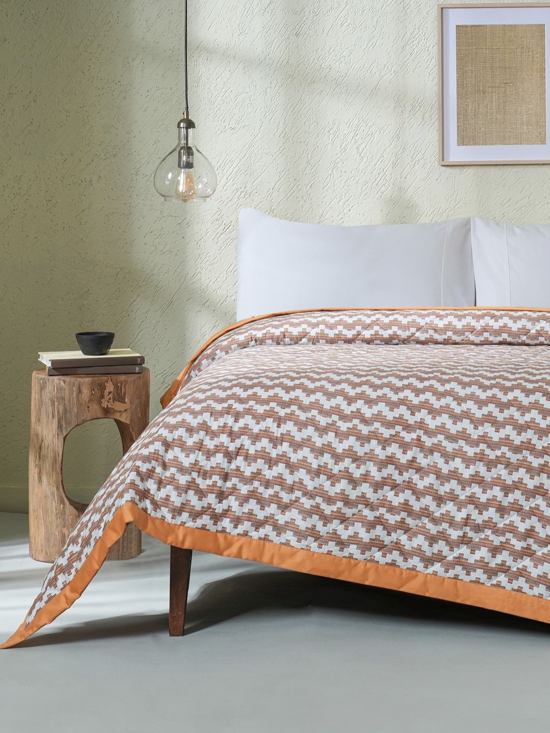 MASPAR Rust & White Abstract Printed 100 GSM & 200 TC AC Room Cotton Single Bed Quilt