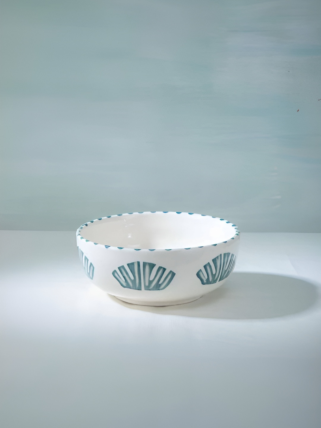 FREEDOM TREE Montane White & Blue Printed Dishwasher & Microwave Safe Ceramic Serving Bowl