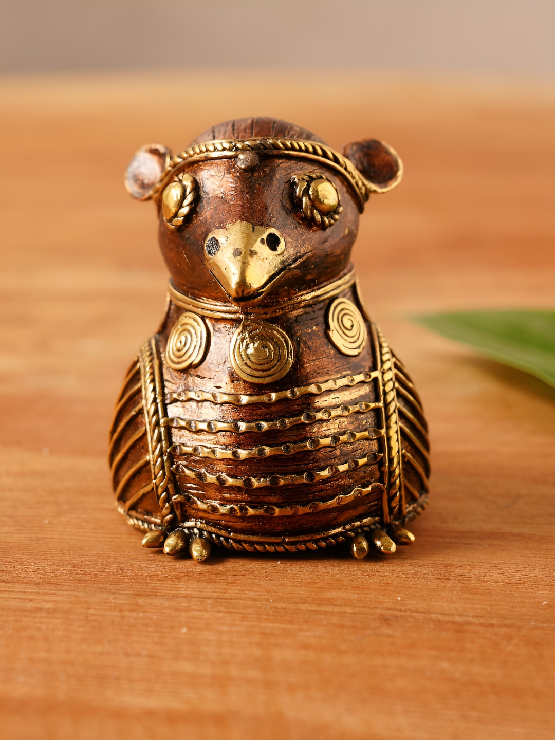JAYPORE Gold-Toned Matte Figurine Showpiece