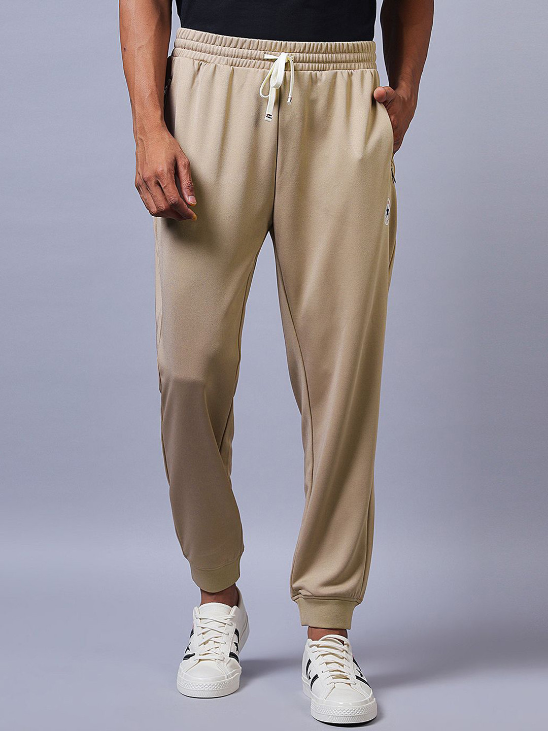 Converse Men Mid Rise Retro Joggers