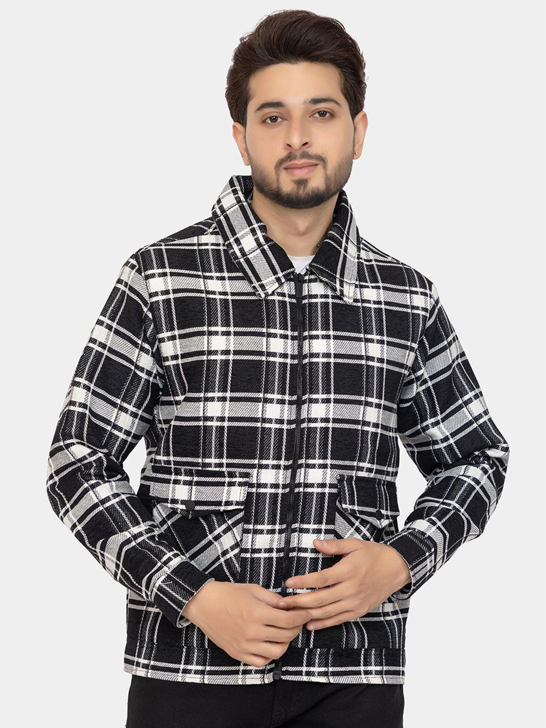 AVANGARD Regular Fit Checked Casual Shirt