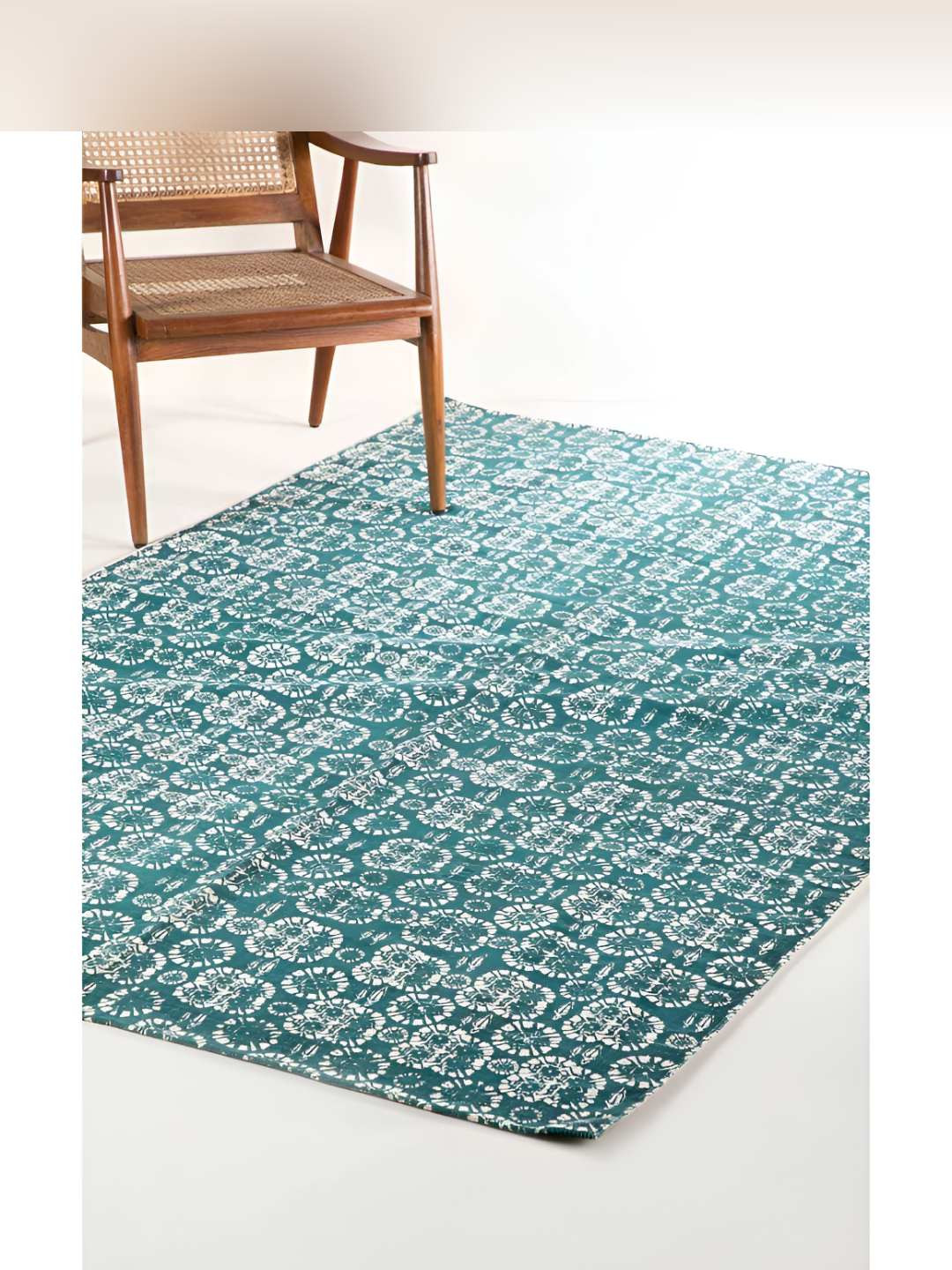 FREEDOM TREE Tamara Blue & White Geometric Printed Cotton Dhurrie