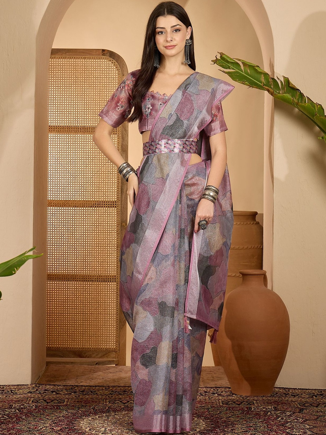 Desi Fusion Phulkari Linen Blend Designer Saree
