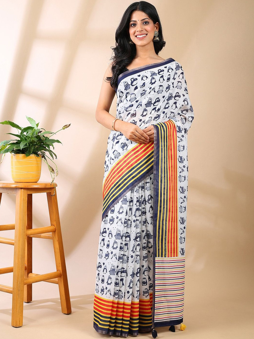 BAEDESI Linen Blend Handloom Saree