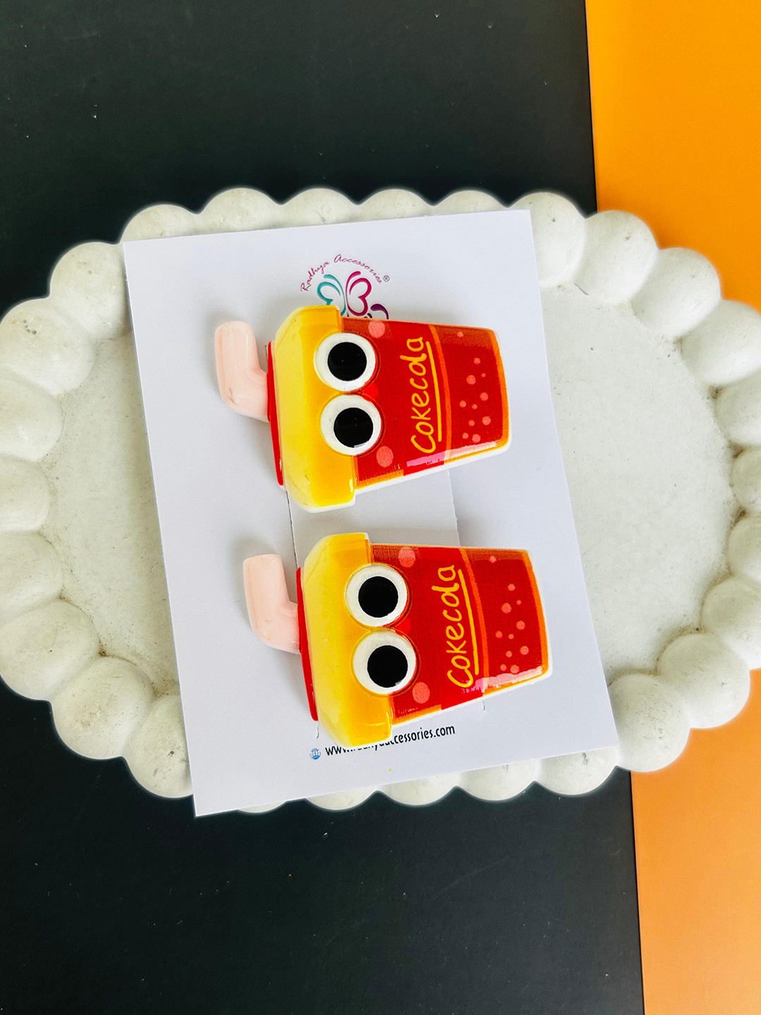 Radhya Accessories Women Set of 2 Alligator Coke Hair Clips Pair