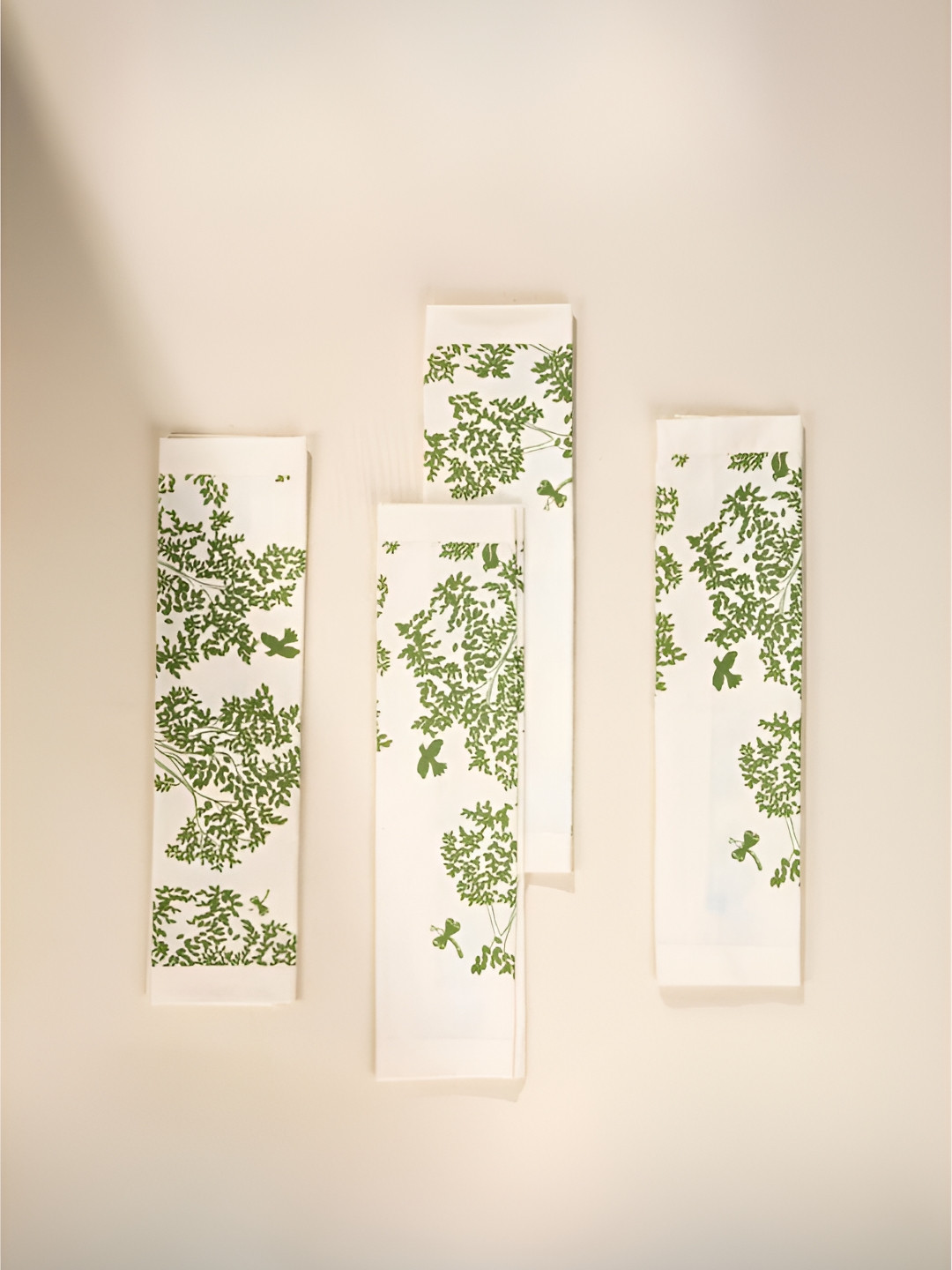 FREEDOM TREE Divi Divi Green & White 4 Pieces Printed Cotton Table Napkins