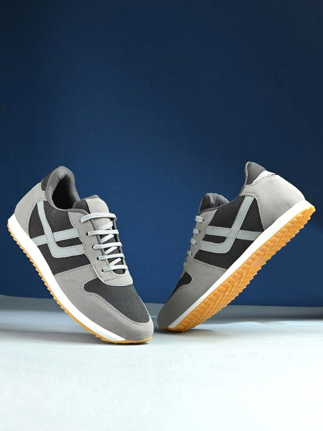 SERVER Men Colourblocked Lace-Ups Lightweight Sneakers