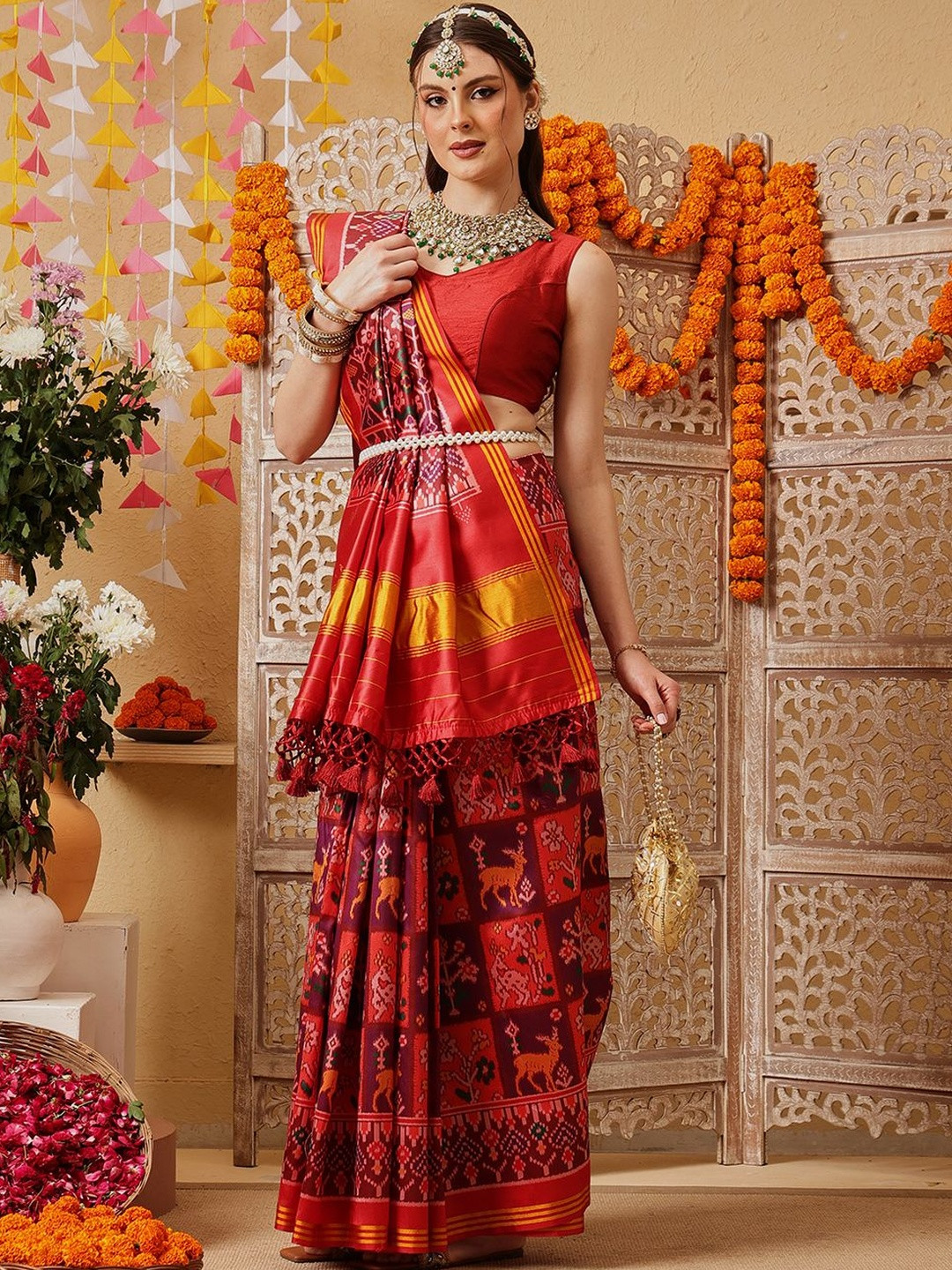 Silk Land Ethnic Motifs Woven Design Zari Patola Saree with Weaving Border & Pallu