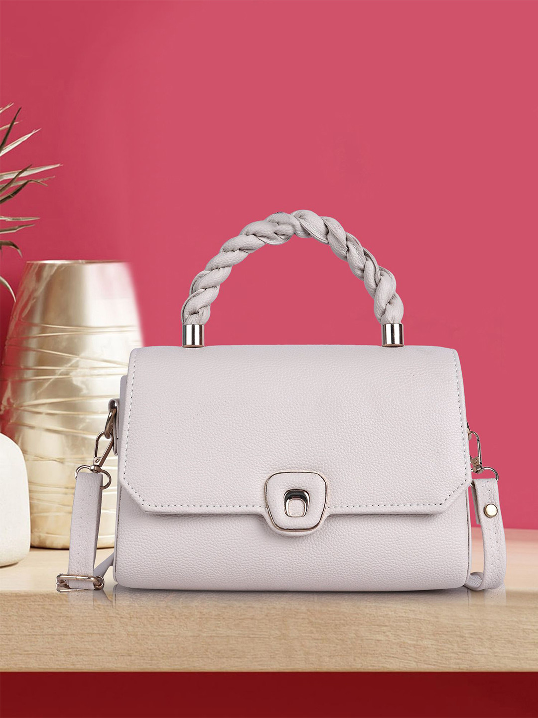 LUNA & SOL Women Solid Structured Handheld Bag