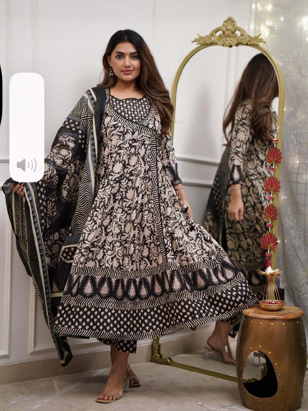 Shri pradha Women Floral Printed Panelled Chanderi Cotton Kurta with Trousers & With Dupatta