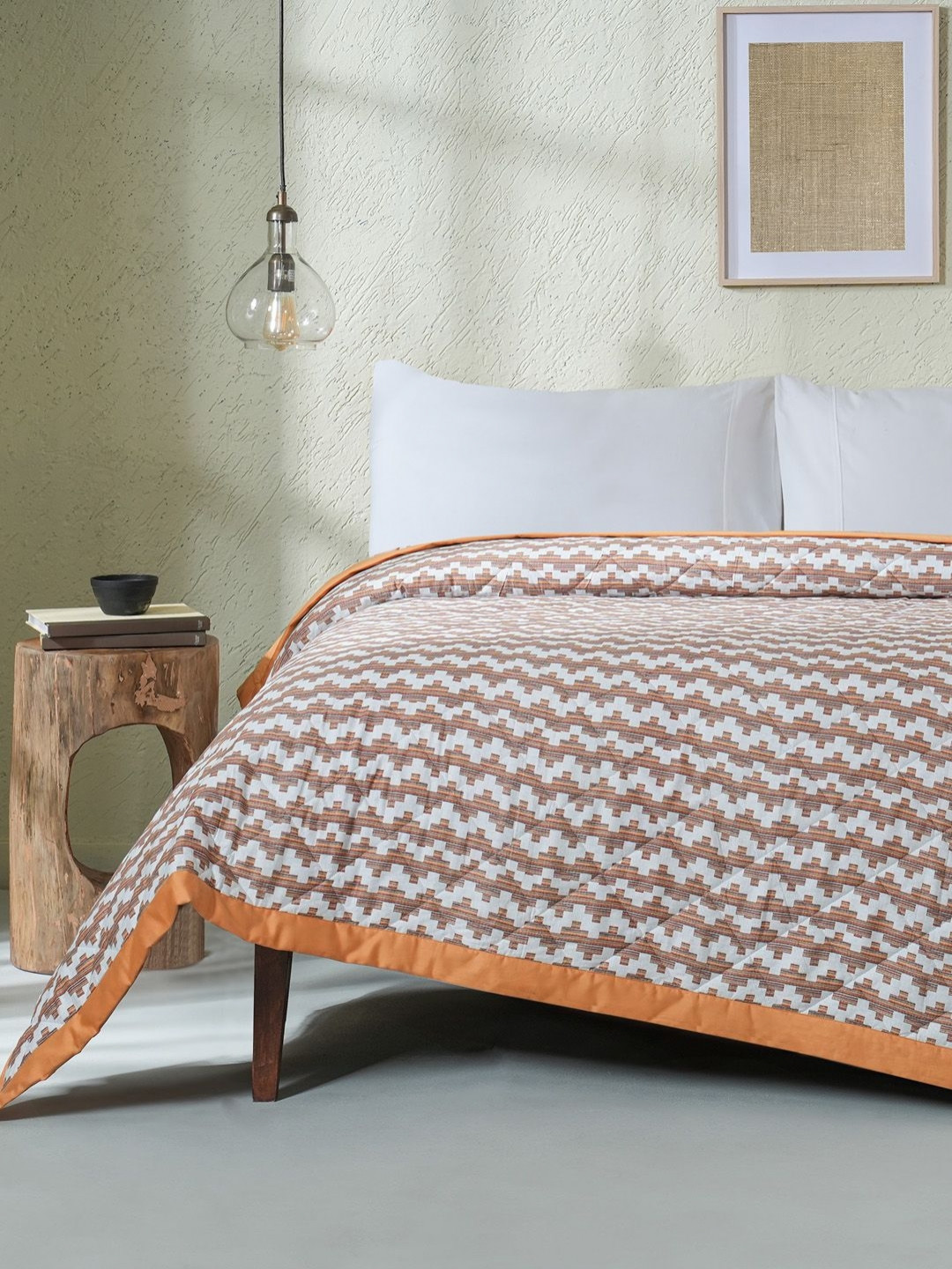 MASPAR Rust & White Abstract Printed 100 GSM & 200 TC Cotton Double Bed Quilt