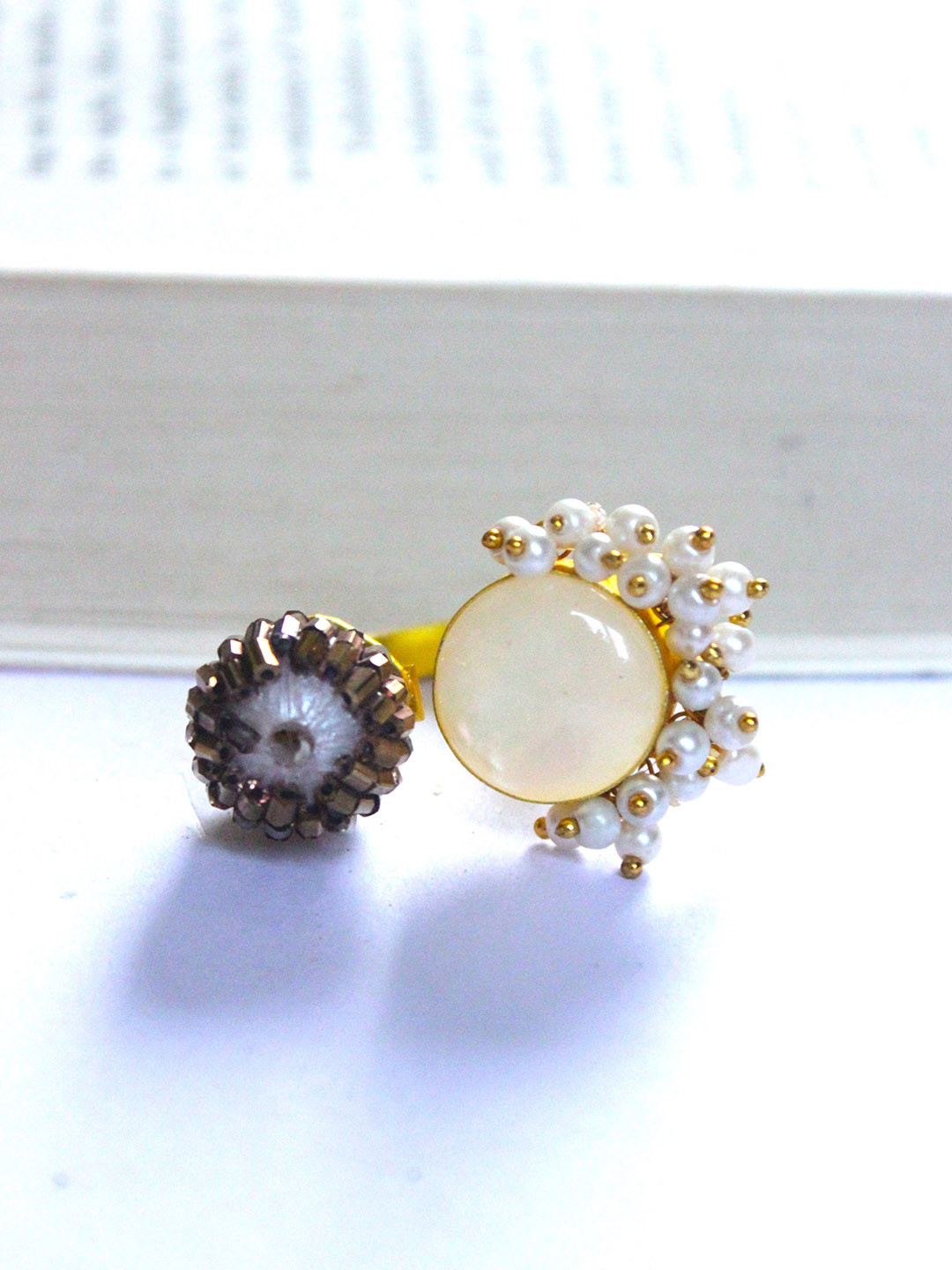 THE BLING GIRLL Gold-Plated Pearl Beaded Finger Ring