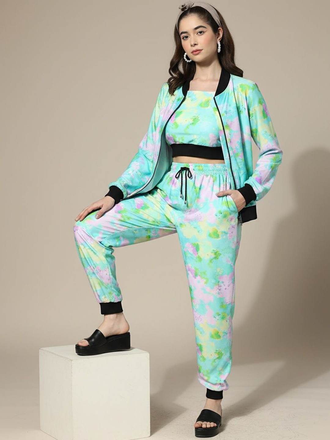 Bannos Swagger Printed Round Neck Top & Jacket with Jogger
