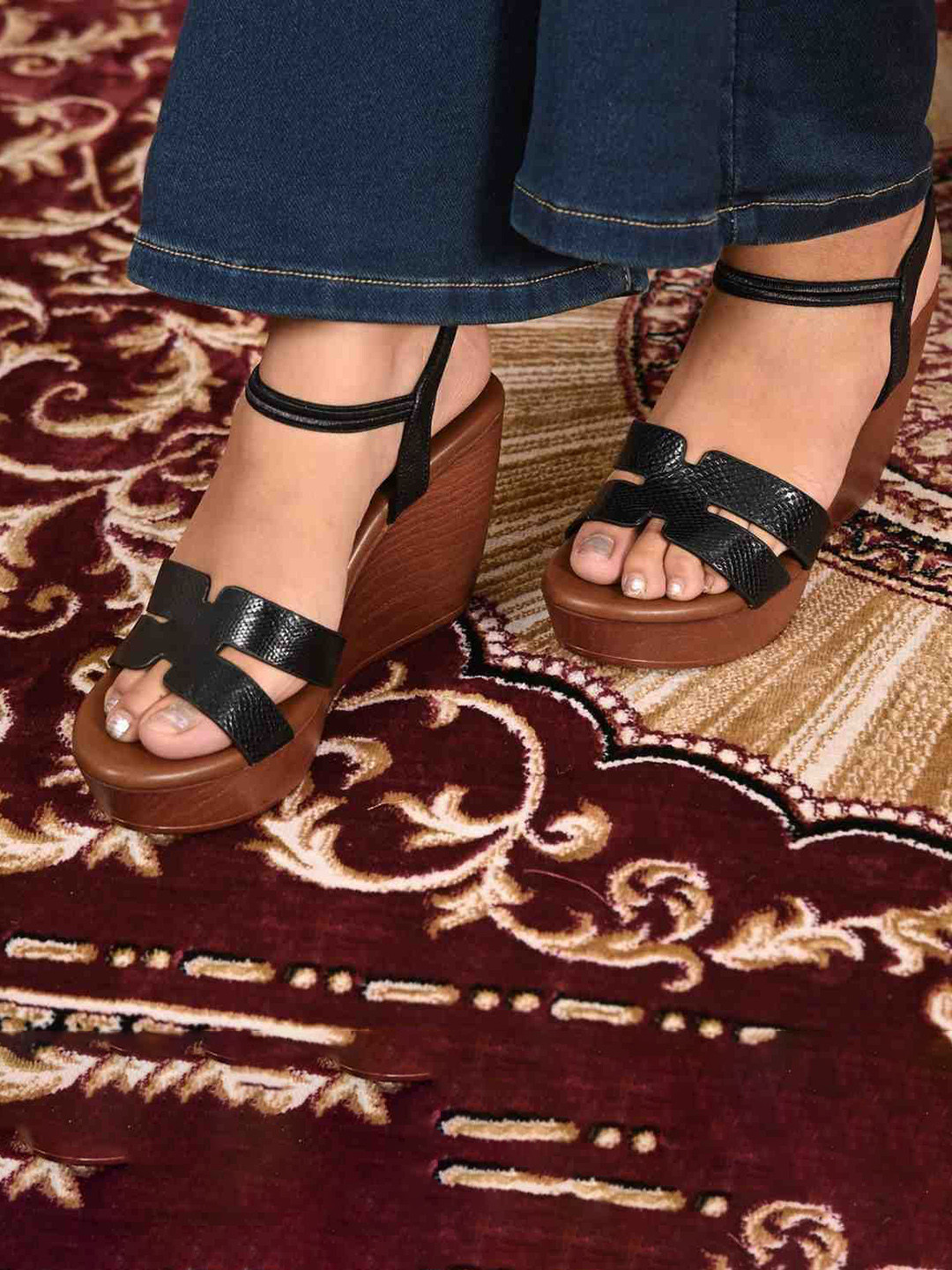 San Marino by Shoe Bank Comfort Women Textured Open Toe Wedge Heels Sandals