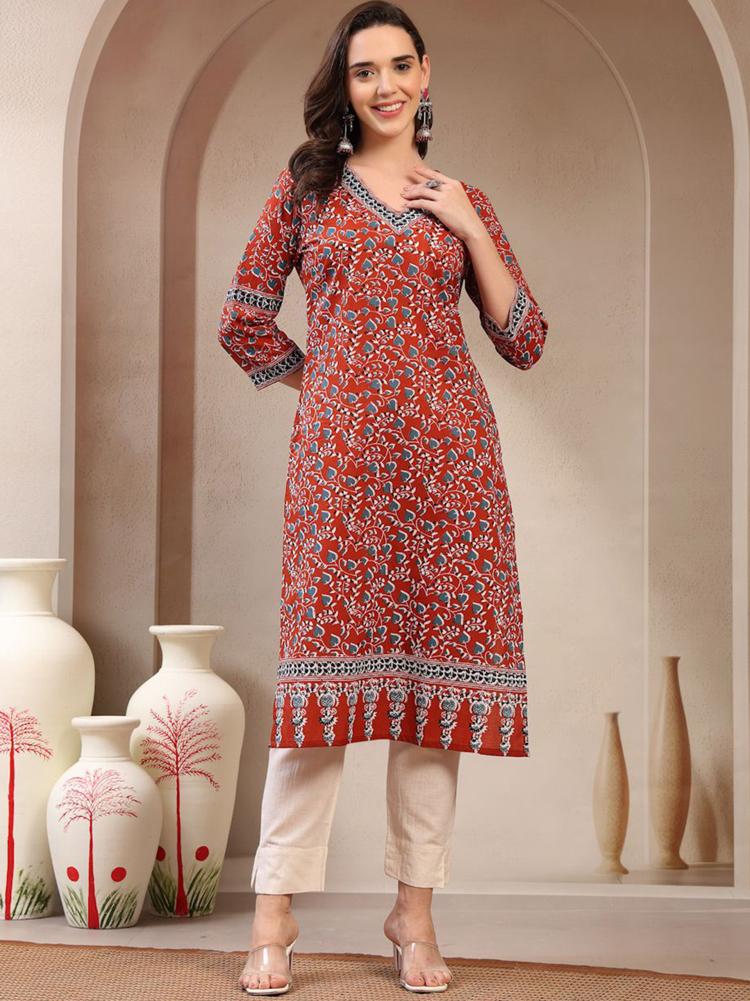 NEW STYLISH Women Floral Printed V-Neck Kurta