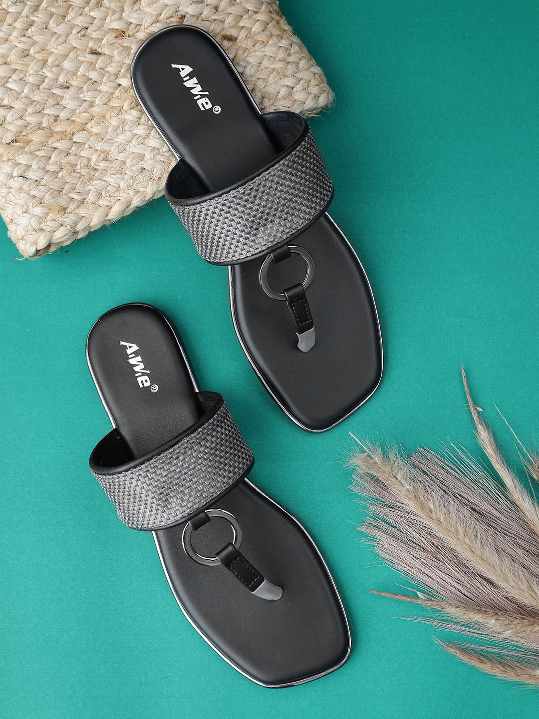 AIWIE Women Toe-Loop Flats with Ring Detail