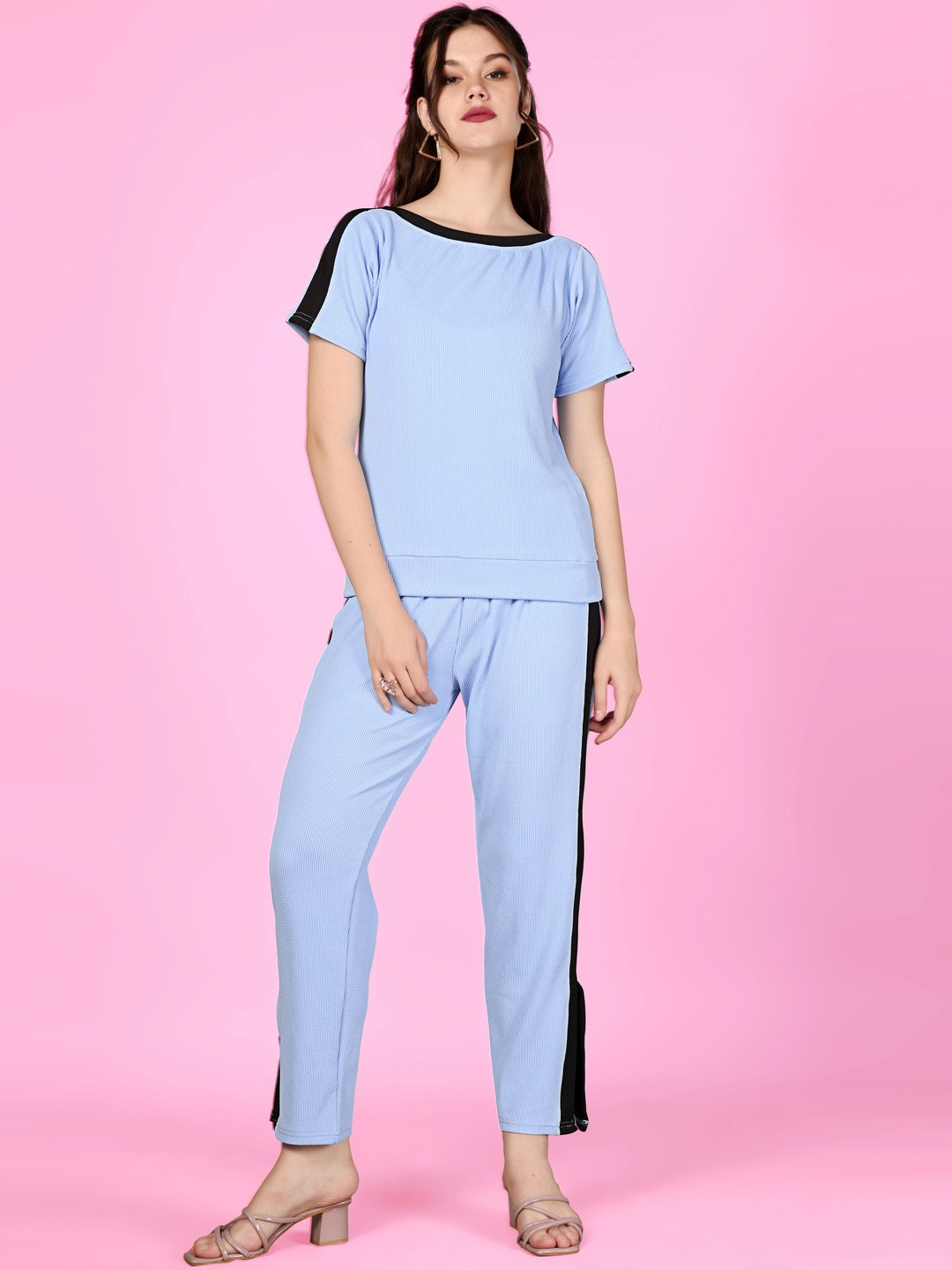 SAKARMAA Boat Neck Short Sleeves T-shirt With Trousers