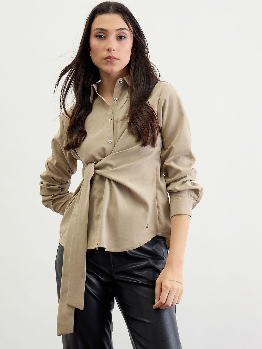 Iconic Classic Spread Collar Tie-Ups Casual Shirt