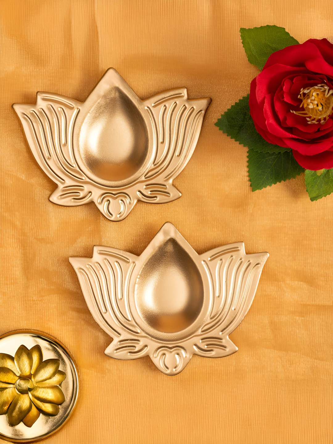 The Zappy Box Gold-Toned 2 Pieces Metal Lotus Diyas