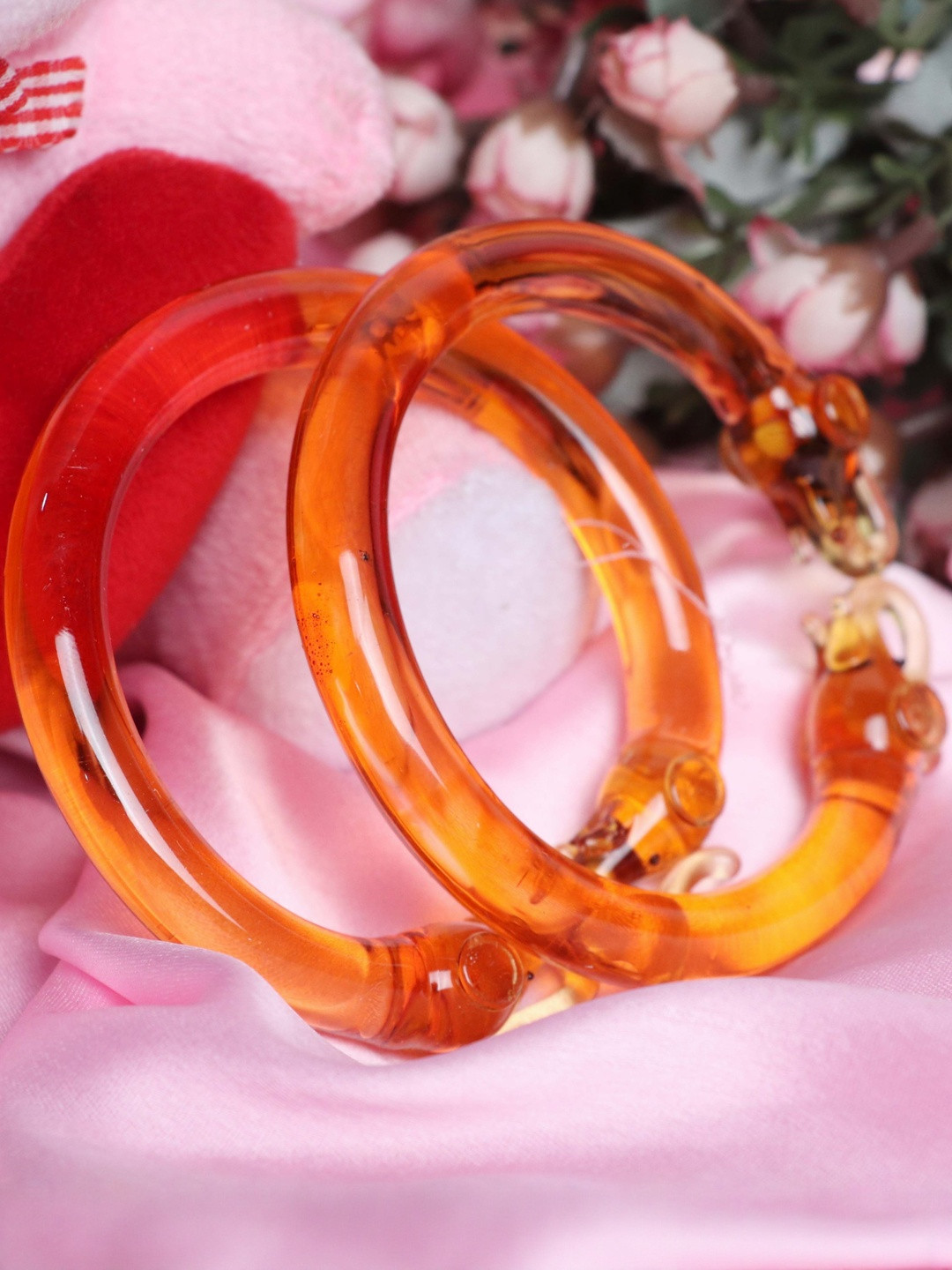 THE GOLDEN CASCADE Set Of 2 Haldi Elephant Design Glass Bangles