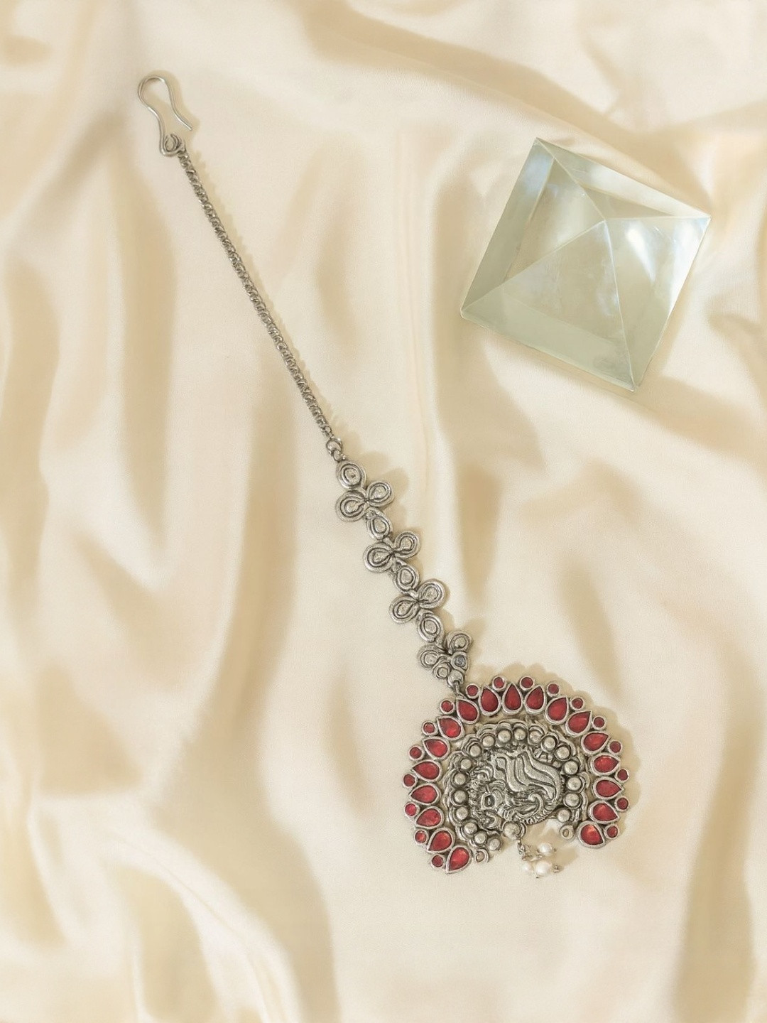 Sangria Silver-Plated Artificial Stones and Beads Studded Maang Tikka Head Jewellery