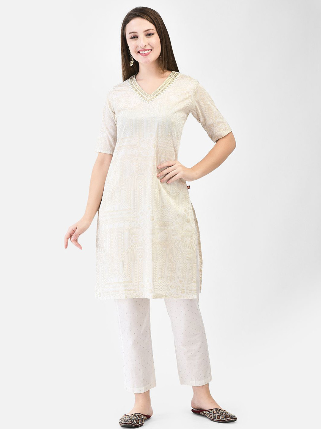 Span V-Neck Straight Pure Silk Kurta