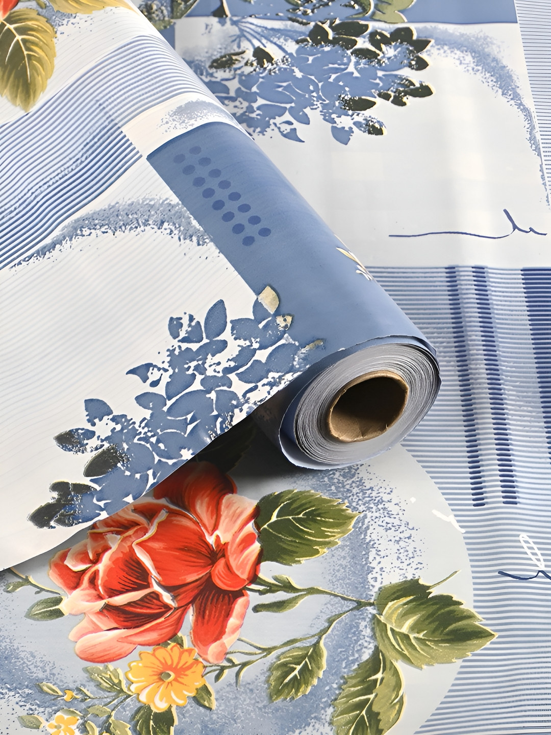 Aura White And Blue Printed Reversible Shelf Liner