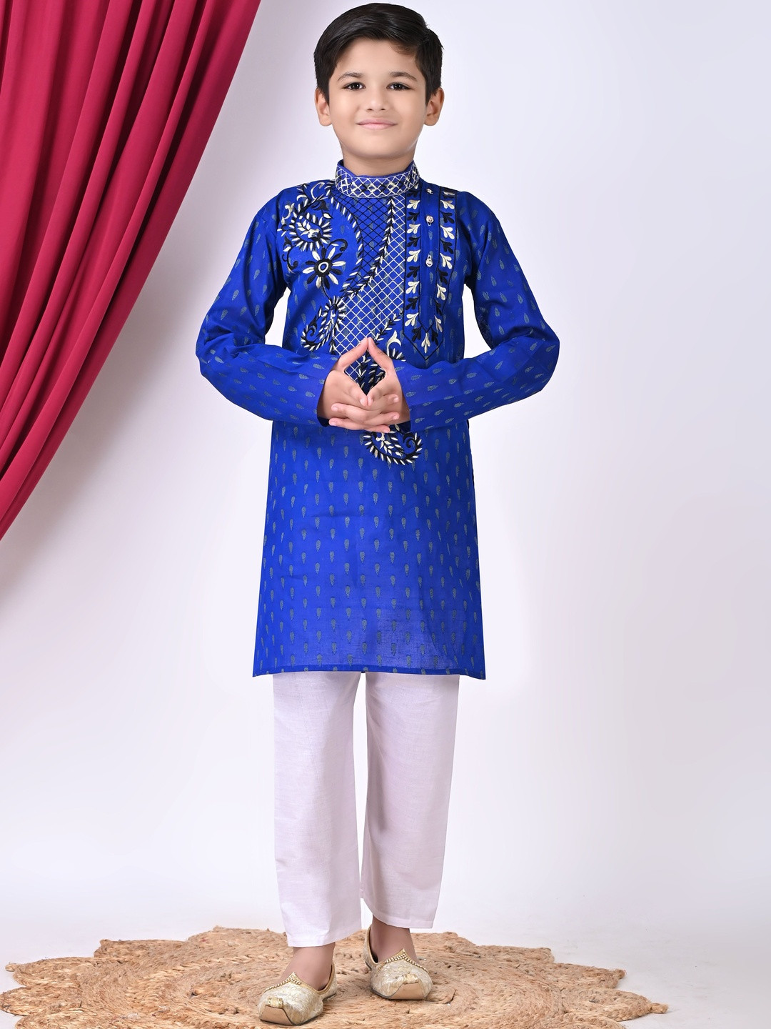 SUPER ART CREATION Boys Ethnic Motifs Embroidered Regular Pure Cotton Kurta with Pyjamas