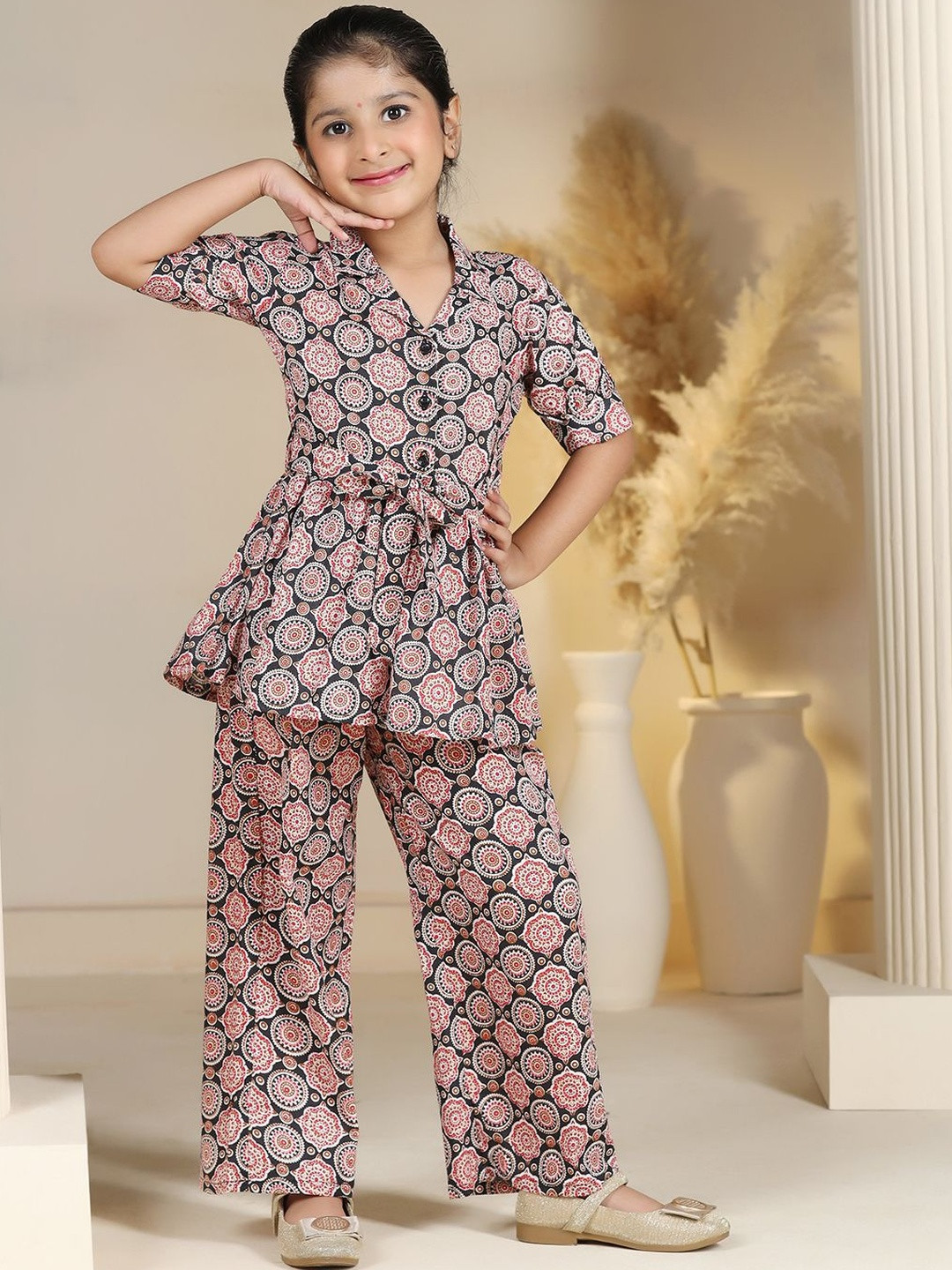 YK Girls All Over Printed Clothing Set