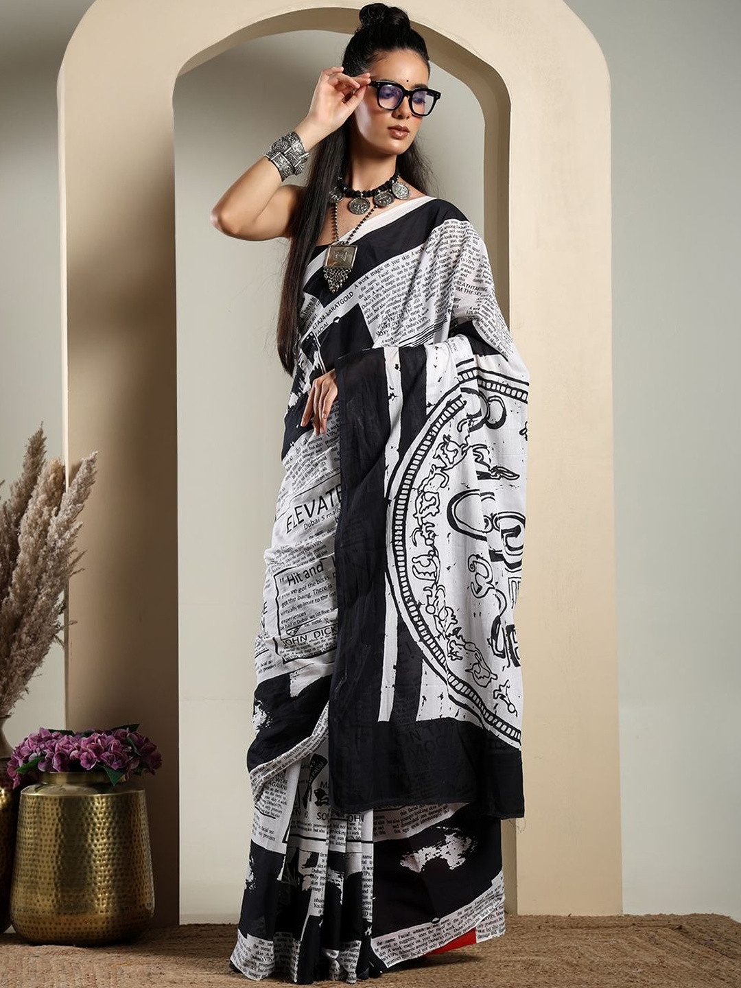 DESI VIDESI Abstract Printed Pure Cotton Bagru Saree