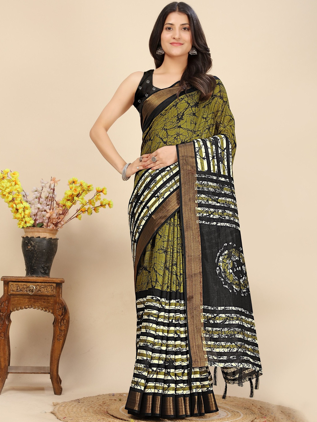J 6 DESIGNER Batik Saree