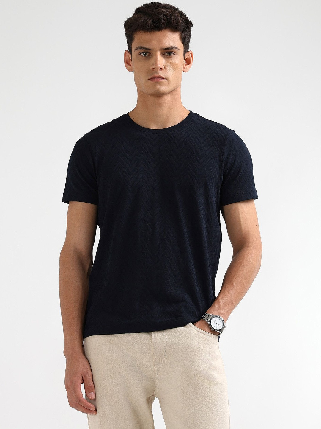 Arrow New York Men Self Design Round Neck Pure Cotton T-shirt