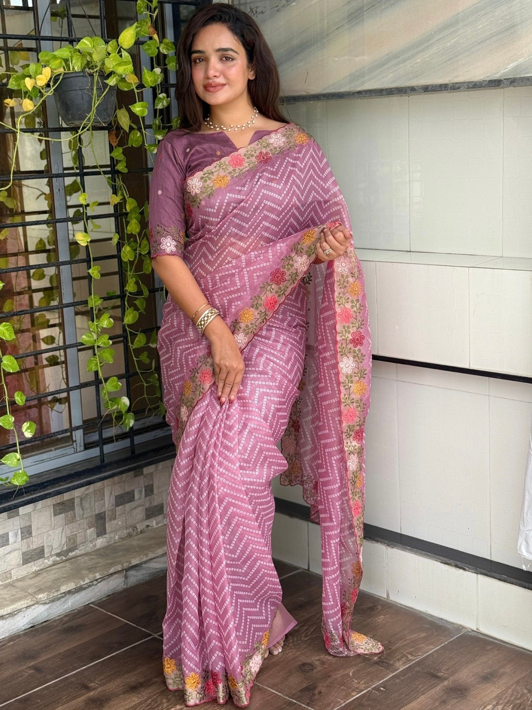 KALINI Bandhej Printed Embroidered Border Bandhani Saree With Matching Blouse Piece