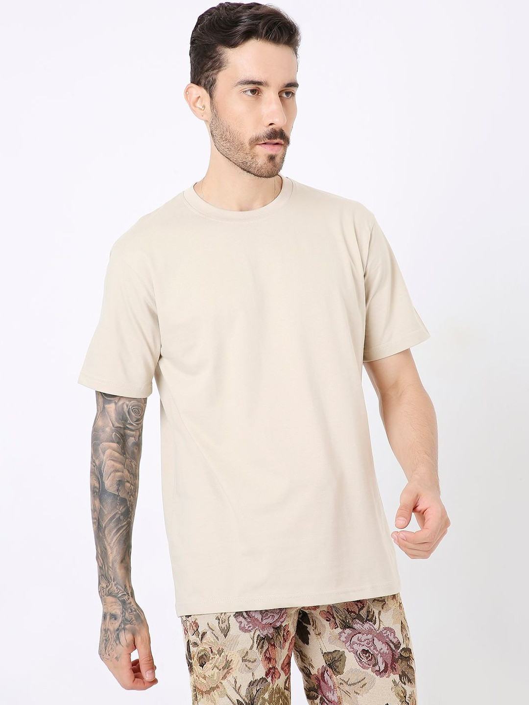 Blnk Men Solid Round Neck Cotton Relaxed Fit T-shirt