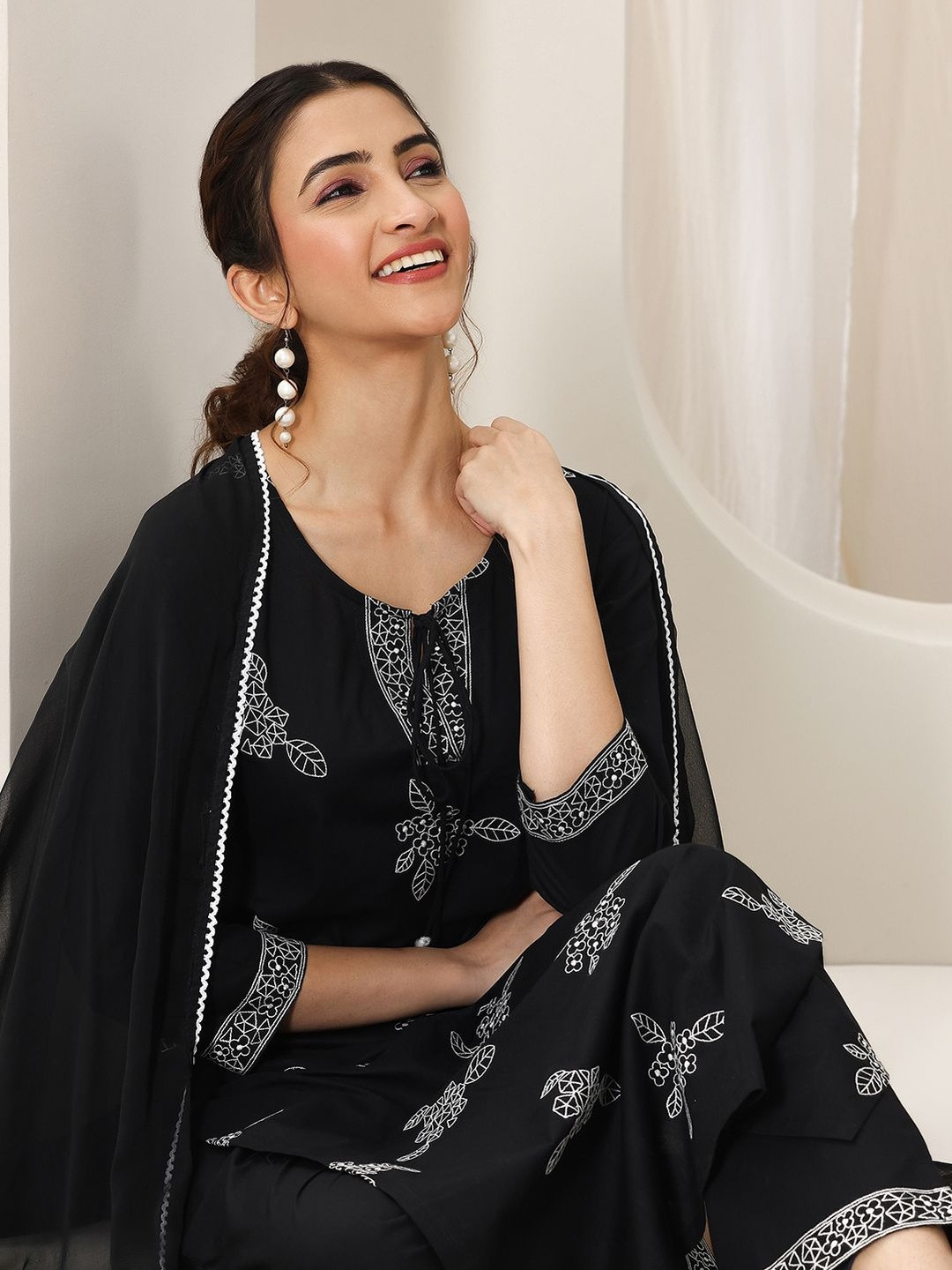 Libas Women Ethnic Motifs Embroidered Kurta with Trousers & Dupatta