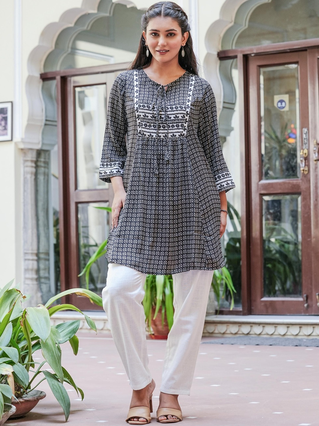 KALINI Women Floral Printed 3/4th Sleeve Key Hole Regular Fitted Short Kurti