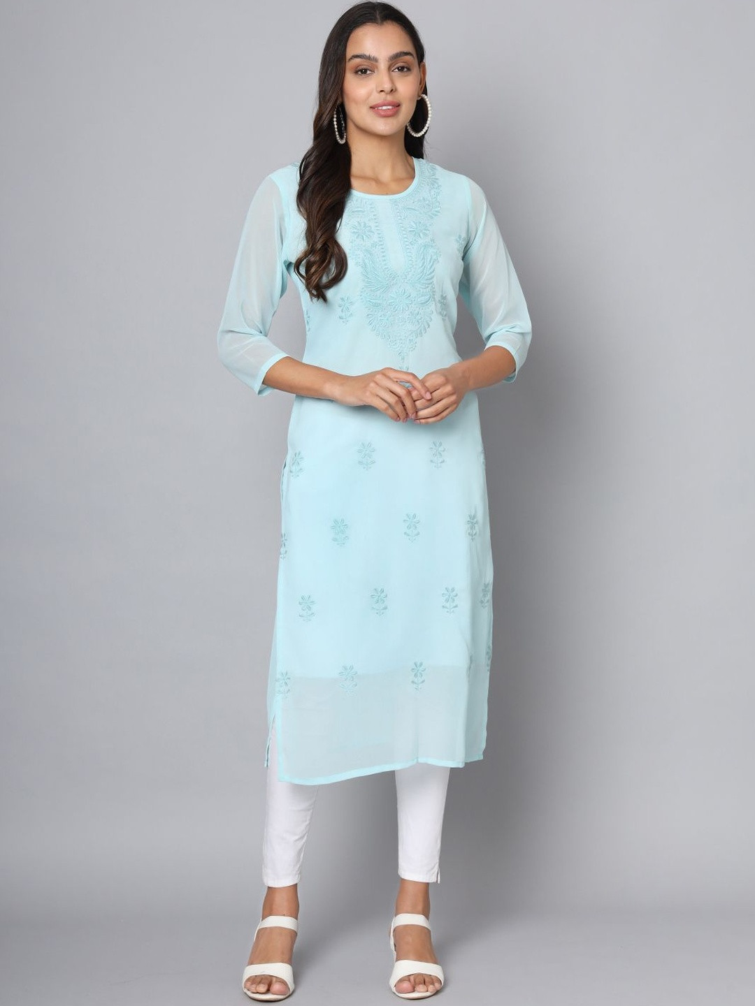 Sundarnaari embroidered kurti