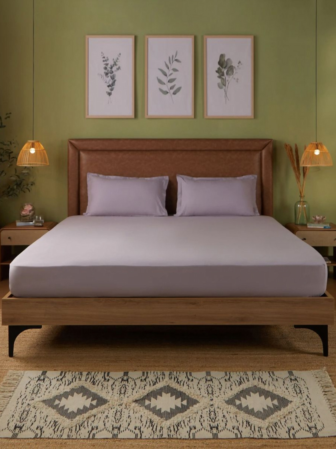 LIVSPACE Lavender 144 TC Bedsheet with 2 Pillow Covers