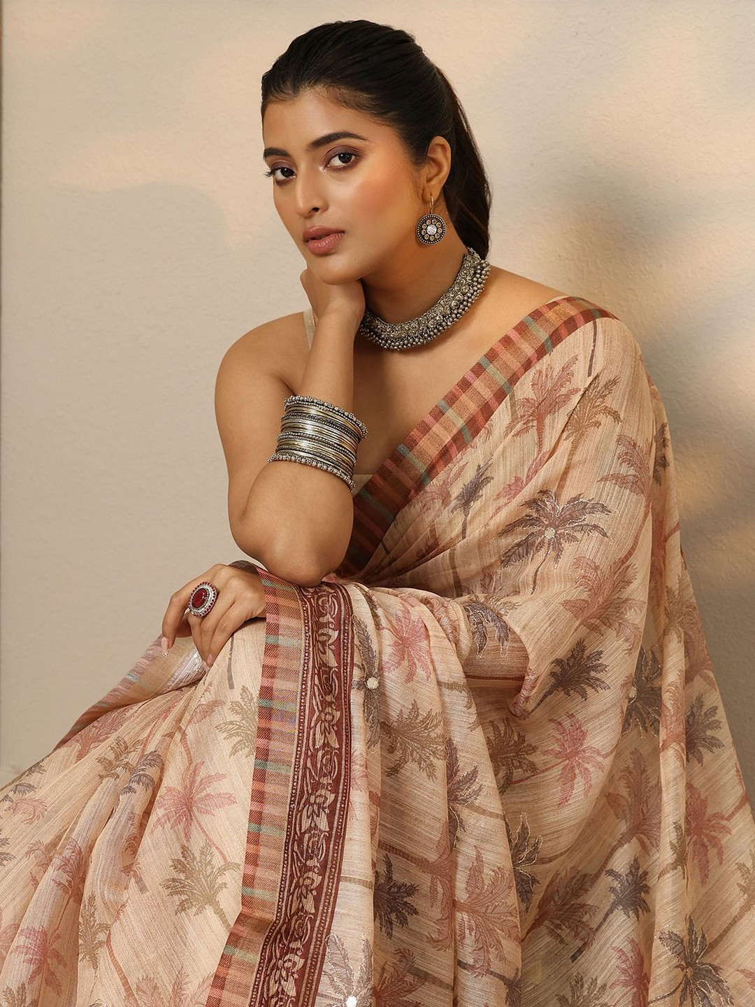 Libas Ethnic Motifs Handloom Saree