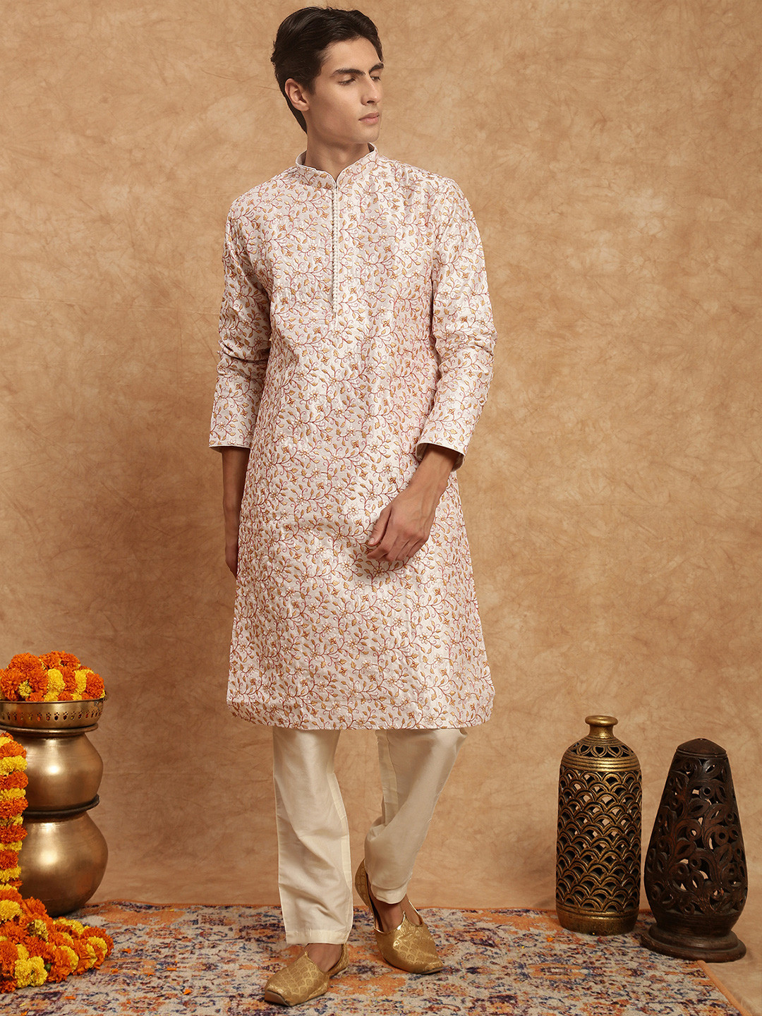 SOURAGYA Men Floral Embroidered Chikankari Wedding Kurta