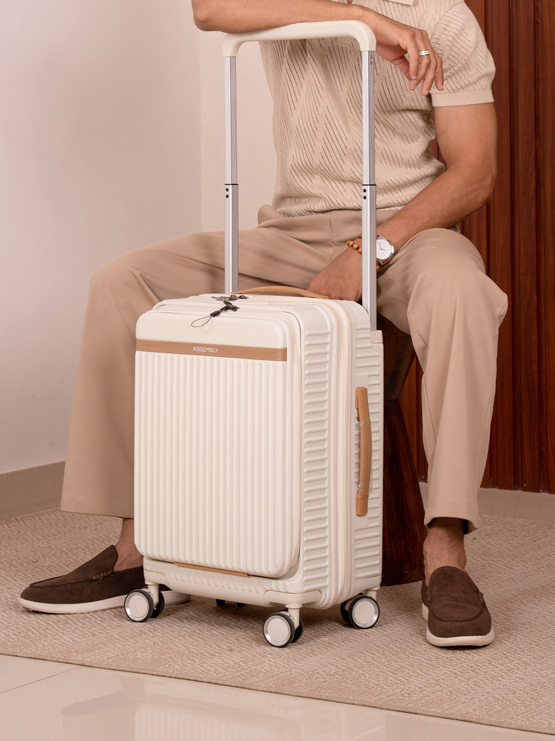 Assembly Premium Polycarbonate Cabin Trolley Bag - 20 inch - White - Rover Pro 45 L