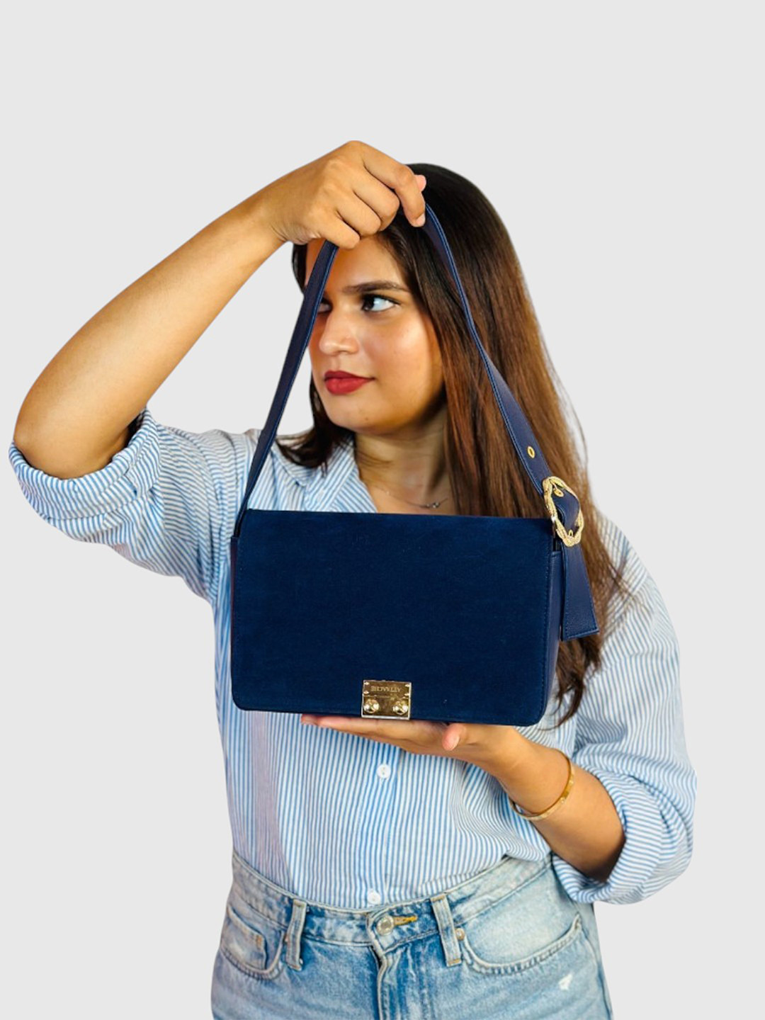 ATTAACHE ACCESSORIES Women Suede Solid Shoulder Bag
