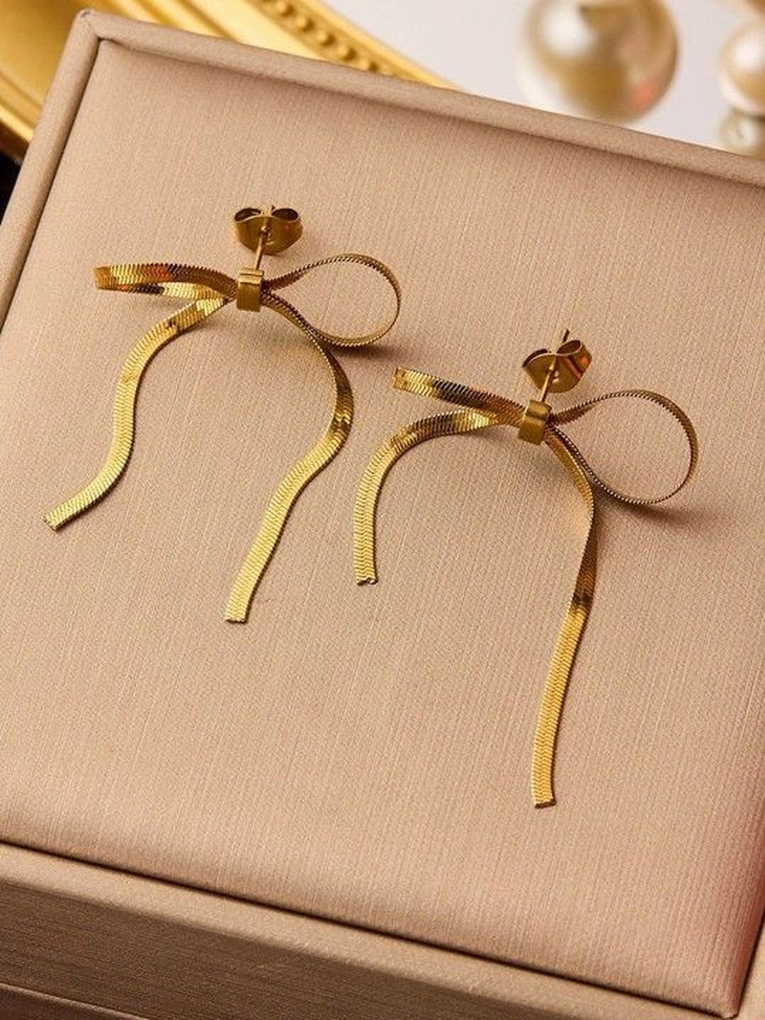 StyleCast Women Classic Contemporary Drop Earrings