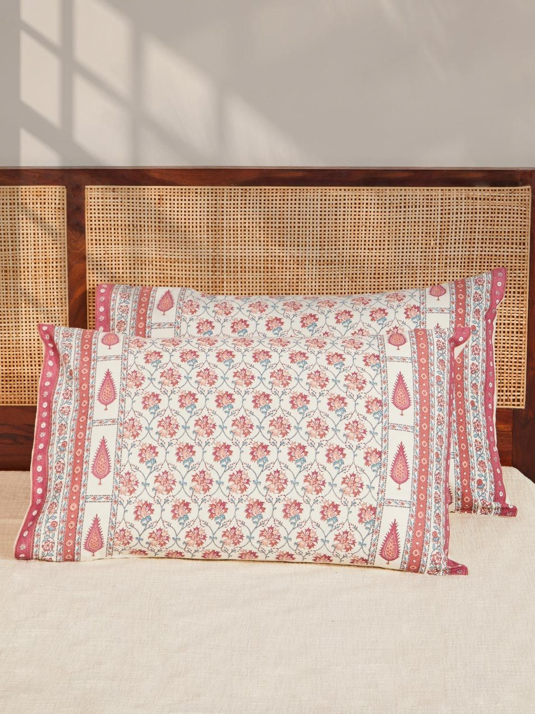 Fabindia Anar Pink & White 2 Pieces Applique Pure Cotton Rectangle Pillow Covers